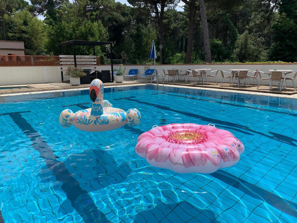 G&D Hotel Deanna Pool&Brunch Milano Marittima Exterior foto