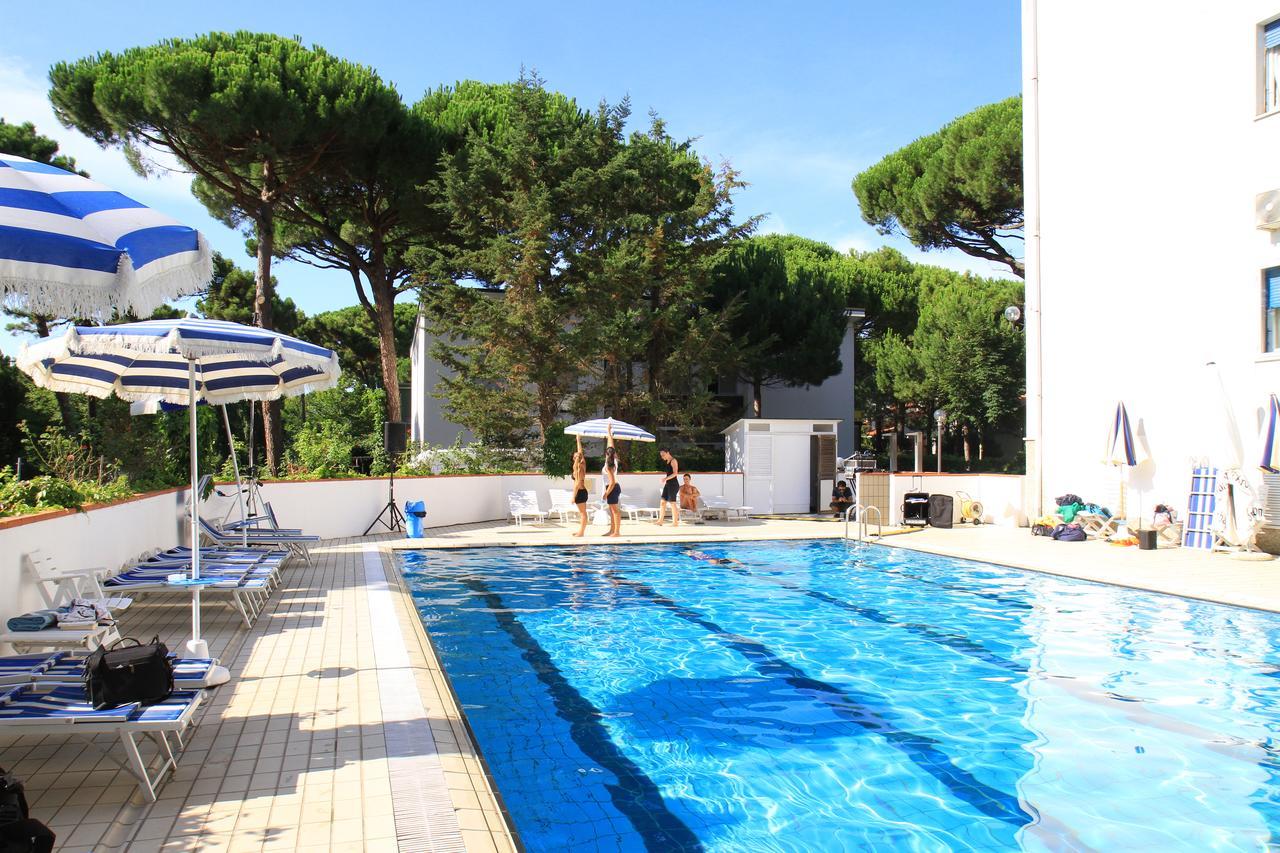 G&D Hotel Deanna Pool&Brunch Milano Marittima Exterior foto